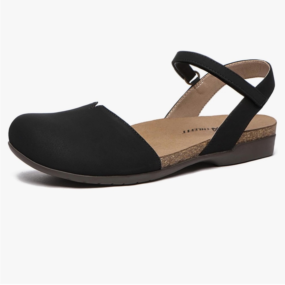 NWOT Athlefit Closed Toe Sandals Comfort Cork Footbed Arch Support Flat Sandals